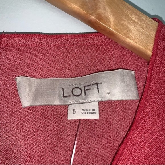 Ann Taylor Loft Dress Size 6 US Coral Red High Scoop Neckline Pleating NWT - Picture 9 of 9